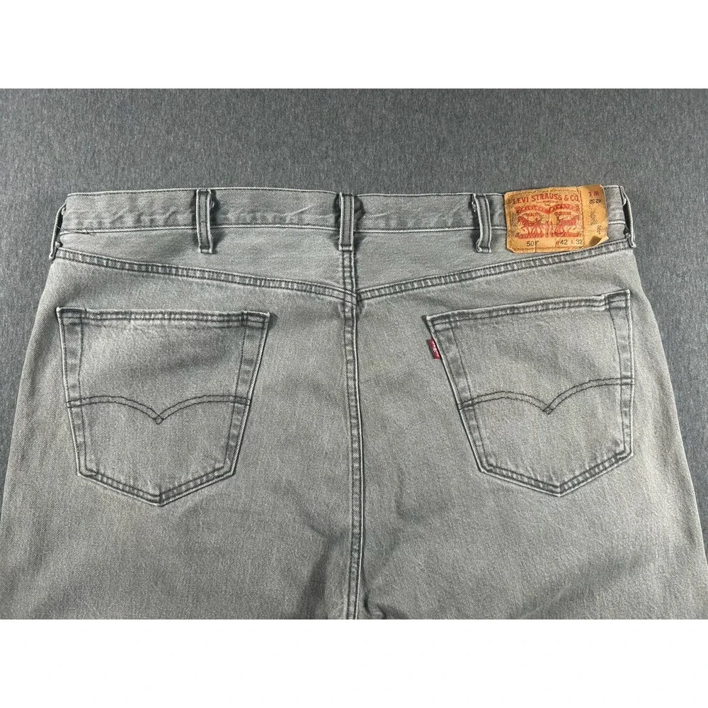 Vintage Levi's 501 Original Fit Jeans Gray Wash Denim Men's W42 L32 Straight Leg